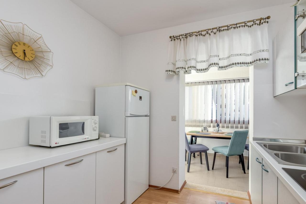 Apartment Lucijan Porec Luaran gambar