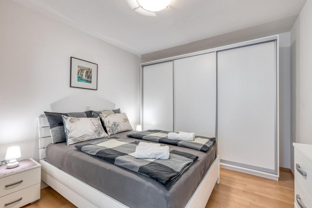 Apartment Lucijan Porec Luaran gambar
