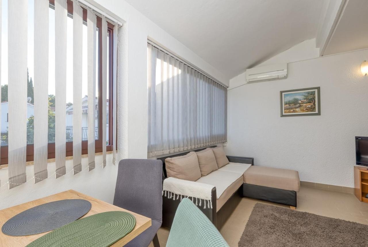 Apartment Lucijan Porec Luaran gambar