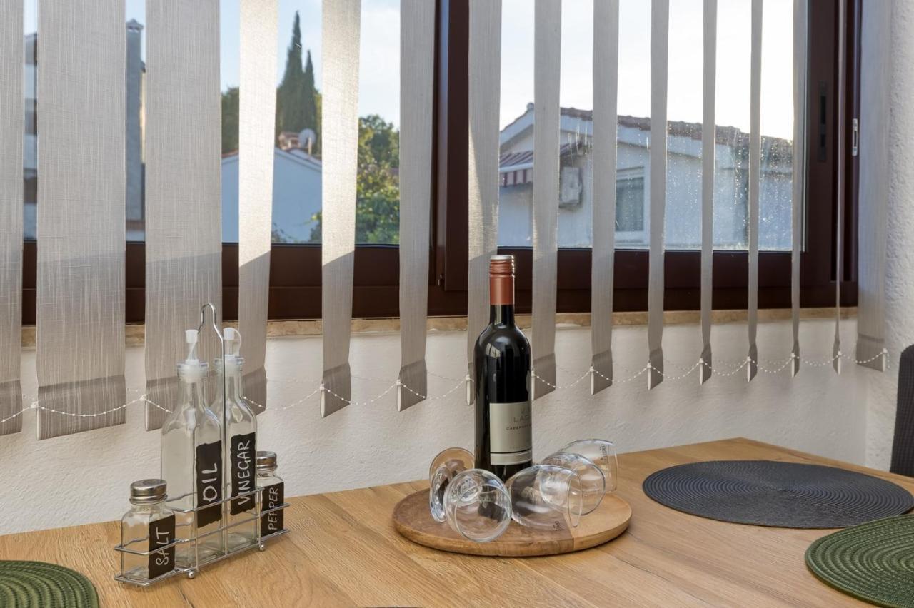 Apartment Lucijan Porec Luaran gambar