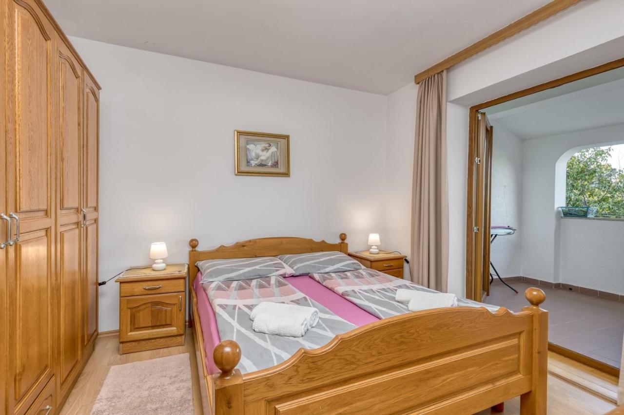 Apartment Lucijan Porec Luaran gambar